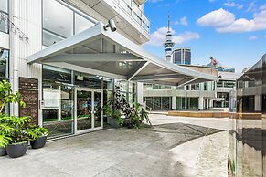 Chic 1Br Apt With Pool And Gym Perks