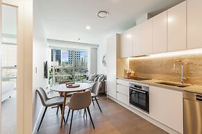 Chic 1Br Apt With Pool And Gym Perks