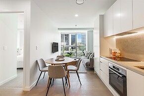 Chic 1Br Apt With Pool And Gym Perks