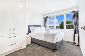 Freshly Renovated 3Br Ellerslie Home