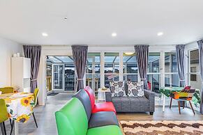 Freshly Renovated 3Br Ellerslie Home