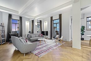 The Queens Retreat - Penthouse On Queen Street