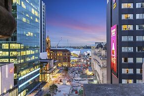 The Queens Retreat - Penthouse On Queen Street