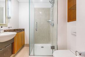 Viaduct Harbour Views w/ Free Parking!