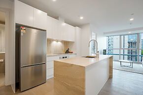 Modern Bright Central Apartment