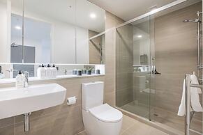 Modern Bright Central Apartment