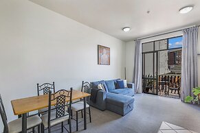 1Br Haven W/ Balcony & Parking