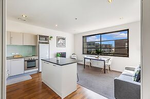 Modern Retreat In City Centre