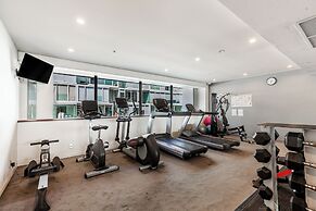 Beautiful Harbour View Apartment