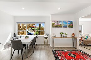 Spacious, Freshly Renovated 3Br Ellerslie Unit!