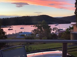 Blossoms on the Bay - 4 Bedrooms