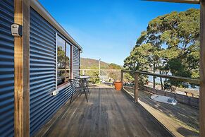 Blossoms on the Bay - 4 Bedrooms