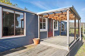 Blossoms on the Bay - 4 Bedrooms