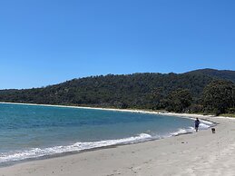 Blossoms on the Bay - 4 Bedrooms
