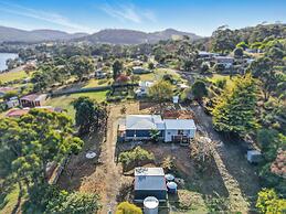 Blossoms on the Bay - 4 Bedrooms