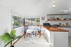 Blossoms on the Bay - 4 Bedrooms