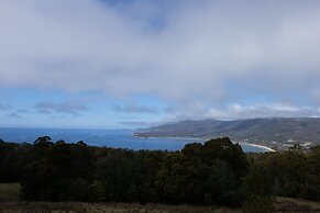 Blossoms on the Bay - 4 Bedrooms