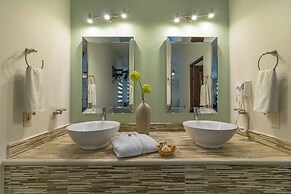 Cuatro Misiones Hotel