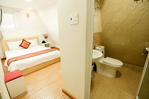 Co Hong Hotel DL - by BAY LUXURY