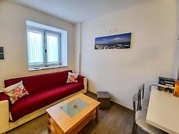 Raiamar Living Apartment