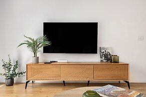 Sunny Chic in TLV Center by Sea N' Rent