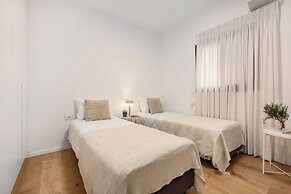 Sunny Chic in TLV Center by Sea N' Rent