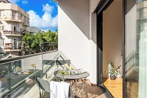 Sunny Chic in TLV Center by Sea N' Rent