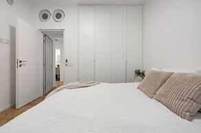 Sunny Chic in TLV Center by Sea N' Rent