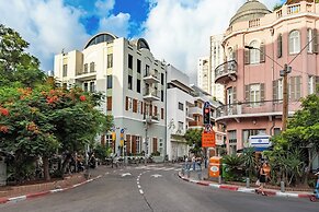 Sunny Chic in TLV Center by Sea N' Rent