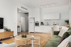 Sunny Chic in TLV Center by Sea N' Rent