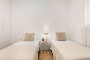 Sunny Chic in TLV Center by Sea N' Rent