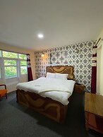 Heritage Rose Inn