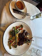 Heritage Rose Inn