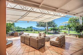 Villa Seaview With Private Garden And Pool