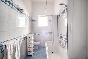 Villa Seaview With Private Garden And Pool