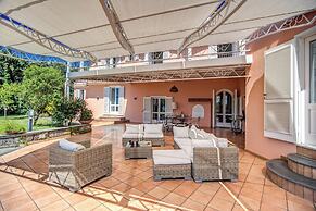 Villa Seaview With Private Garden And Pool