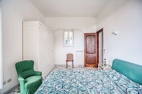 Villa Seaview With Private Garden And Pool