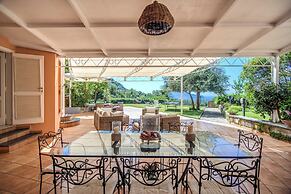 Villa Seaview With Private Garden And Pool