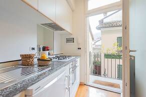 Viav by Rent All Como