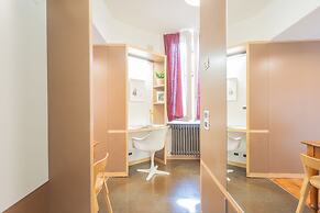 Viav by Rent All Como