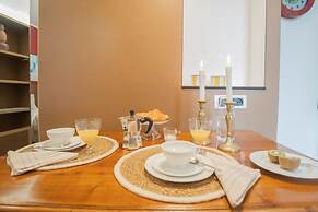 Viav by Rent All Como