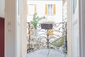 Viav by Rent All Como