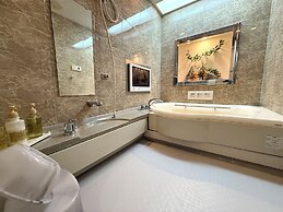 Hotel Hyper - Adults Only