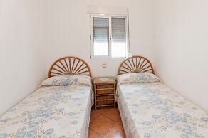 Llam Ntol in Oliva With 3 Bedrooms and 1 Bathrooms