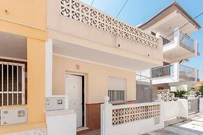 Llam Ntol in Oliva With 3 Bedrooms and 1 Bathrooms