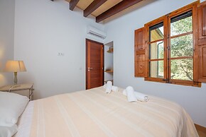 Can Pere Rapinya in Algaida