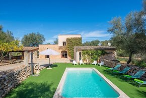 Can Pere Rapinya in Algaida