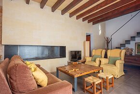 Can Pere Rapinya in Algaida