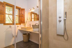 Can Pere Rapinya in Algaida