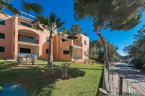 Burgit in Santa y With 2 Bedrooms and 1 Bathrooms